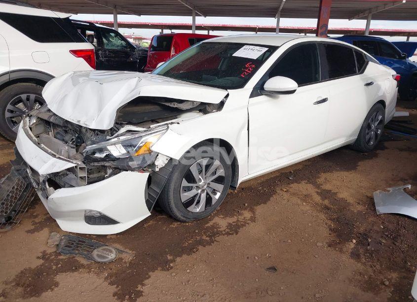 Photo 2 of 2019 Nissan Altima 2.5 S (VIN 1N4BL4BV8KC190265)