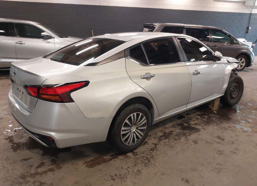 Photo 4 of 2019 Nissan Altima 2.5 S (VIN 1N4BL4BV8KC211289)