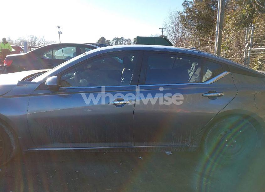 Photo 14 of 2019 Nissan Altima 2.5 S (VIN 1N4BL4BV8KC215178)