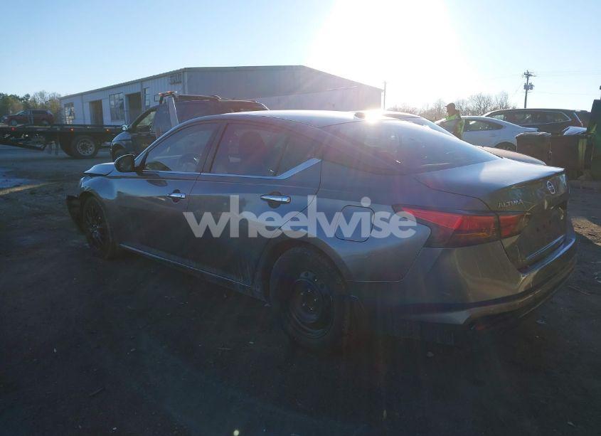 Photo 3 of 2019 Nissan Altima 2.5 S (VIN 1N4BL4BV8KC215178)