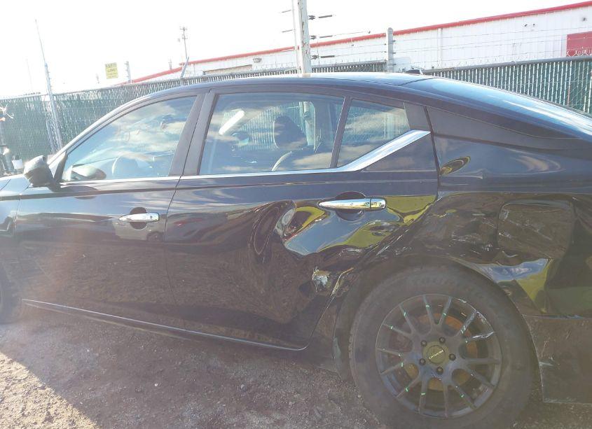 Photo 14 of 2019 Nissan Altima 2.5 S (VIN 1N4BL4BV8KC229999)