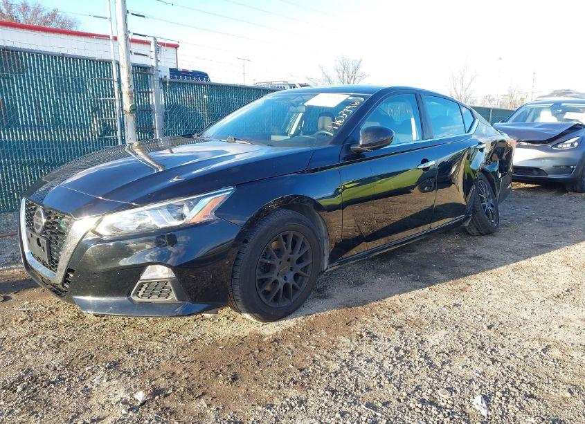 Photo 2 of 2019 Nissan Altima 2.5 S (VIN 1N4BL4BV8KC229999)