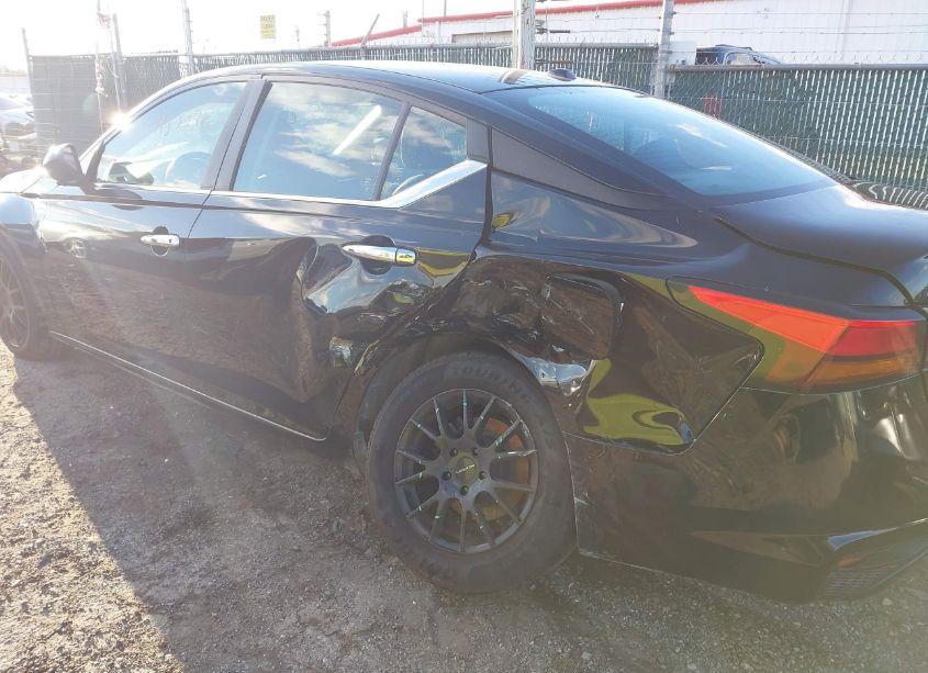 Photo 6 of 2019 Nissan Altima 2.5 S (VIN 1N4BL4BV8KC229999)