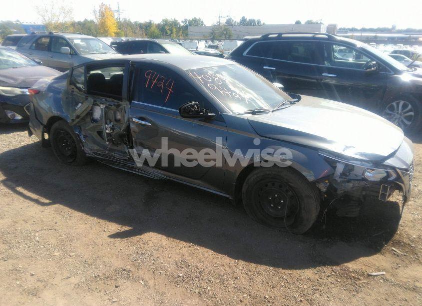 Photo 18 of 2019 Nissan Altima 2.5 S (VIN 1N4BL4BV8KN322462)