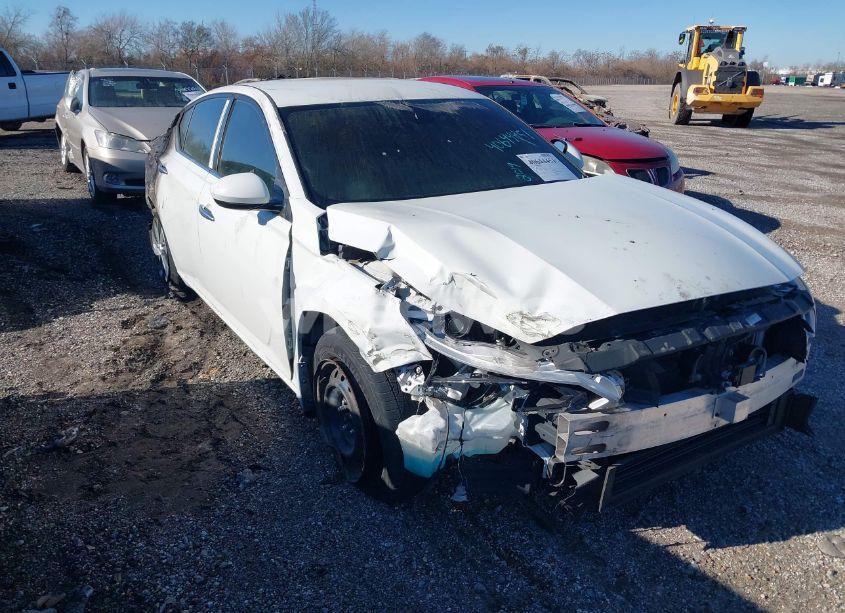 Photo 6 of 2019 Nissan Altima 2.5 S (VIN 1N4BL4BV8KN325572)