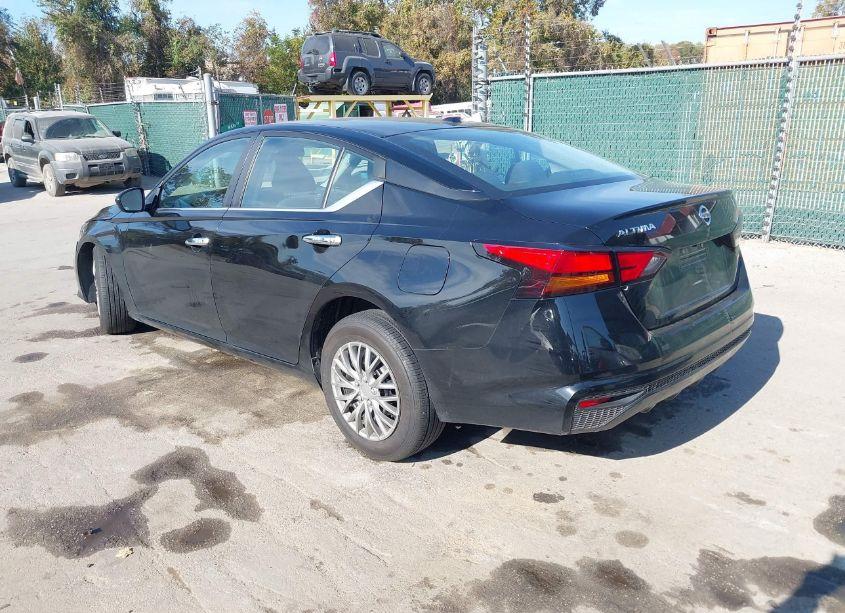 Photo 3 of 2020 Nissan Altima S FWD (VIN 1N4BL4BV8LC120931)