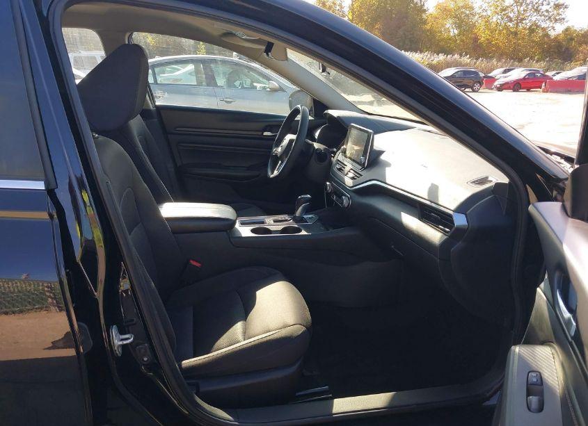 Photo 5 of 2020 Nissan Altima S FWD (VIN 1N4BL4BV8LC120931)