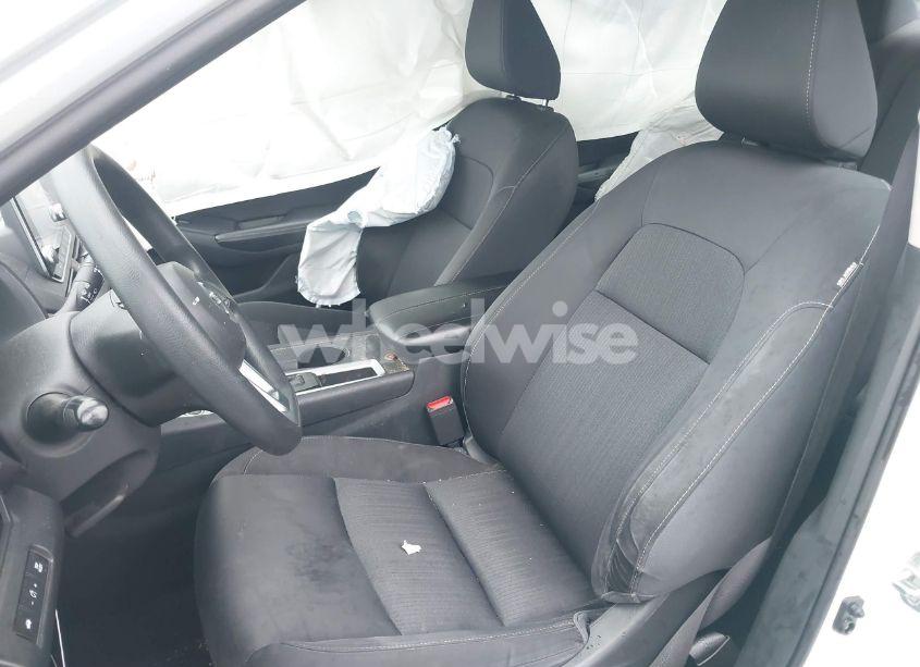 Photo 5 of 2020 Nissan Altima S FWD (VIN 1N4BL4BV8LC135803)