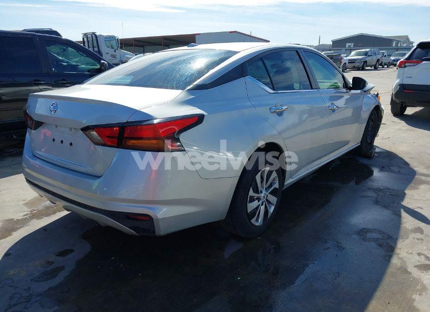 Photo 4 of 2020 Nissan Altima S FWD (VIN 1N4BL4BV8LC139270)