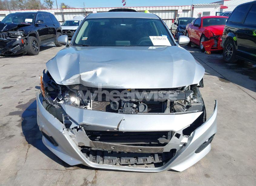 Photo 6 of 2020 Nissan Altima S FWD (VIN 1N4BL4BV8LC139270)