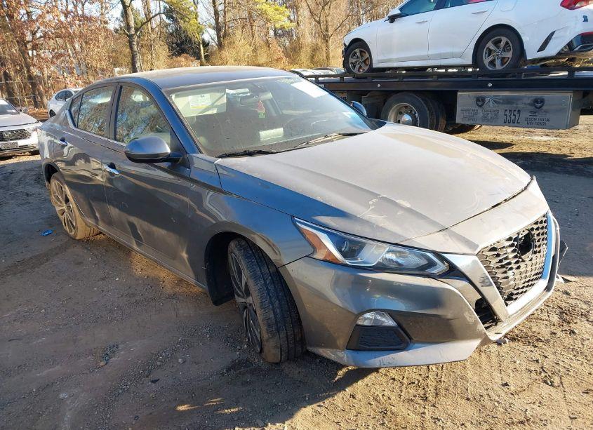 2020 Nissan Altima S FWD (VIN 1N4BL4BV8LC152293) main photo