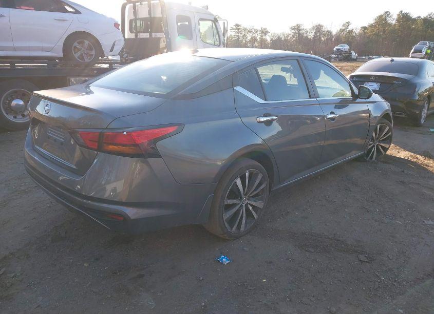 Photo 4 of 2020 Nissan Altima S FWD (VIN 1N4BL4BV8LC152293)