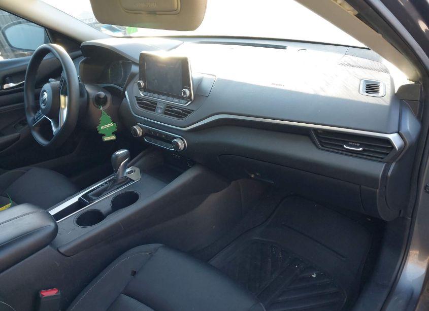 Photo 5 of 2020 Nissan Altima S FWD (VIN 1N4BL4BV8LC152293)