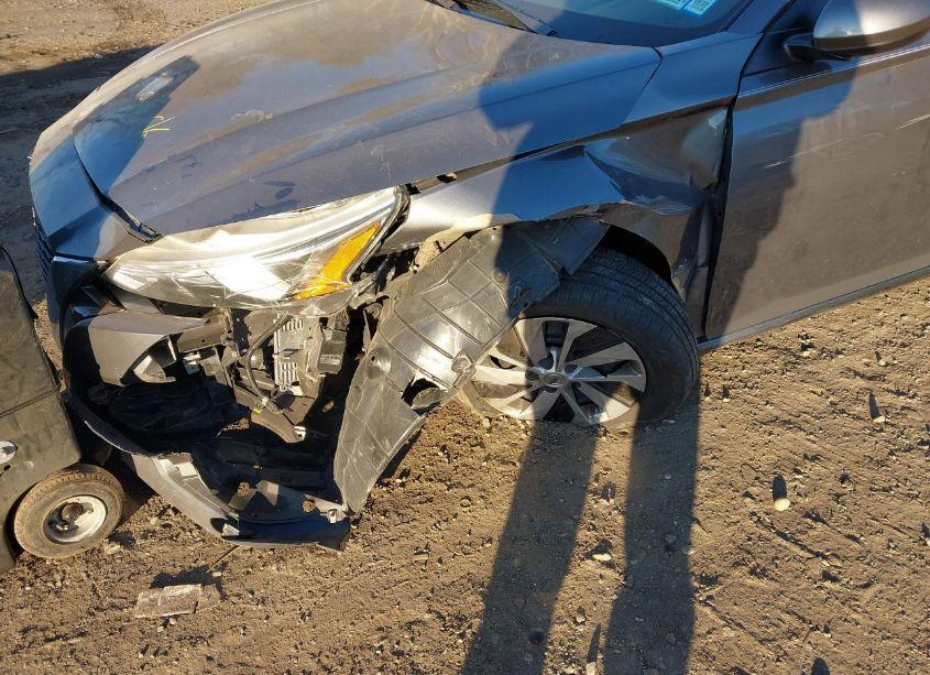 Photo 6 of 2020 Nissan Altima S FWD (VIN 1N4BL4BV8LC152293)