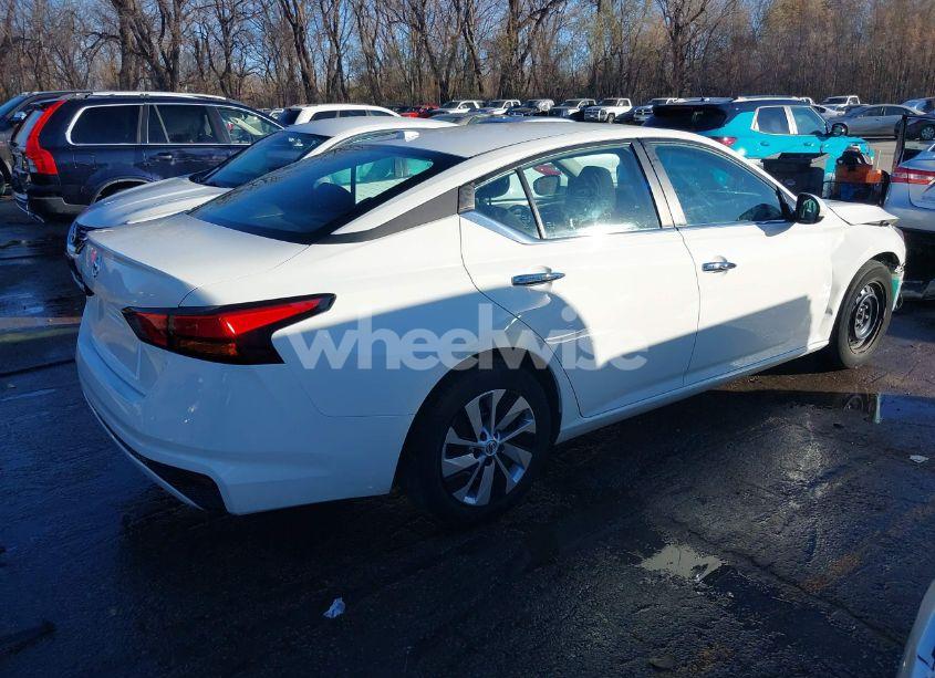 Photo 4 of 2020 Nissan Altima S FWD (VIN 1N4BL4BV8LC154867)