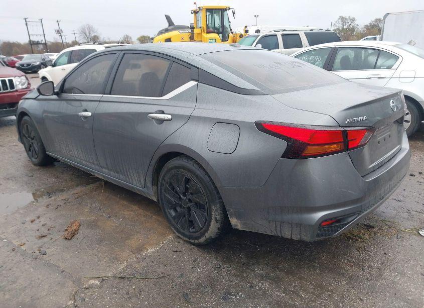 Photo 3 of 2020 Nissan Altima S FWD (VIN 1N4BL4BV8LC161012)