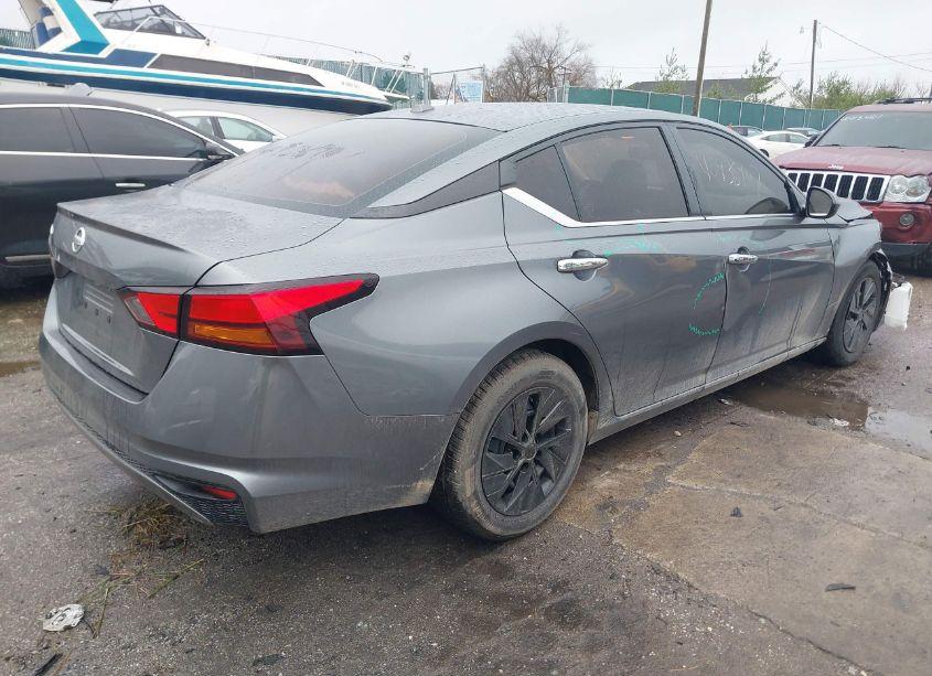 Photo 4 of 2020 Nissan Altima S FWD (VIN 1N4BL4BV8LC161012)