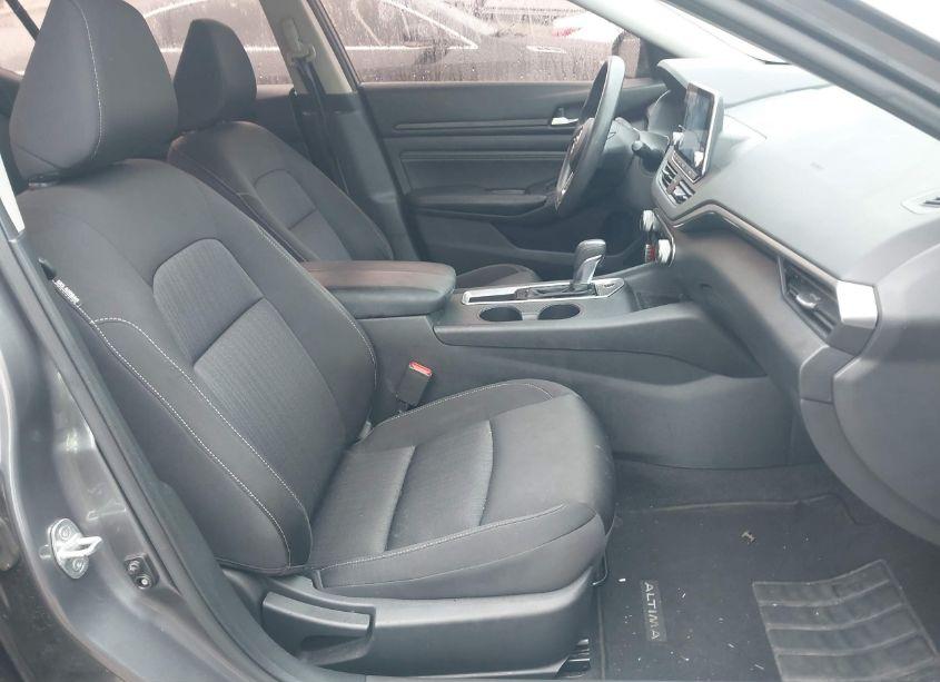 Photo 5 of 2020 Nissan Altima S FWD (VIN 1N4BL4BV8LC161012)