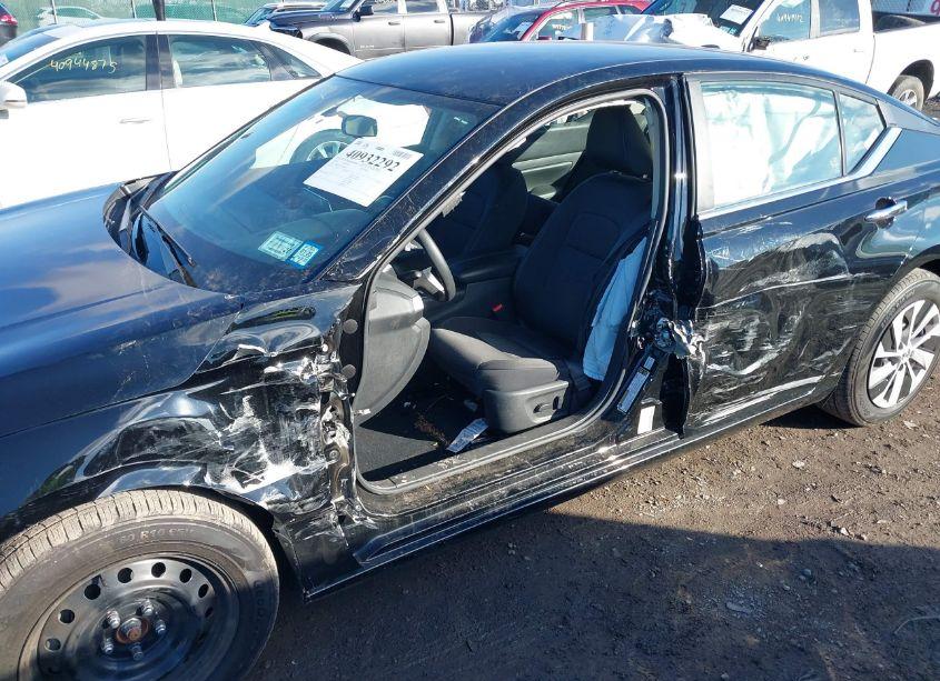 Photo 6 of 2020 Nissan Altima S FWD (VIN 1N4BL4BV8LC169014)