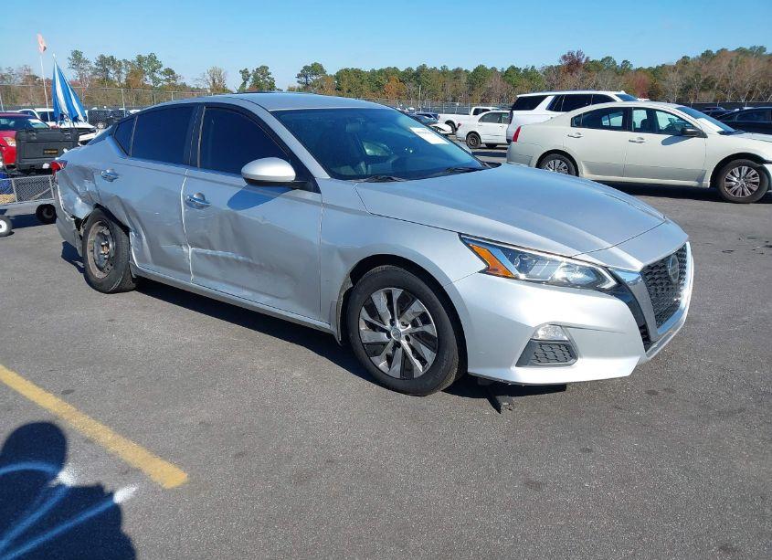 2020 Nissan Altima S FWD (VIN 1N4BL4BV8LC176884) main photo