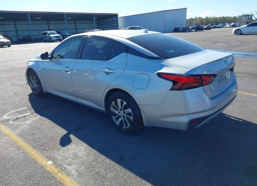 Photo 3 of 2020 Nissan Altima S FWD (VIN 1N4BL4BV8LC176884)