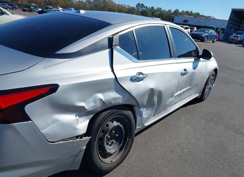 Photo 6 of 2020 Nissan Altima S FWD (VIN 1N4BL4BV8LC176884)