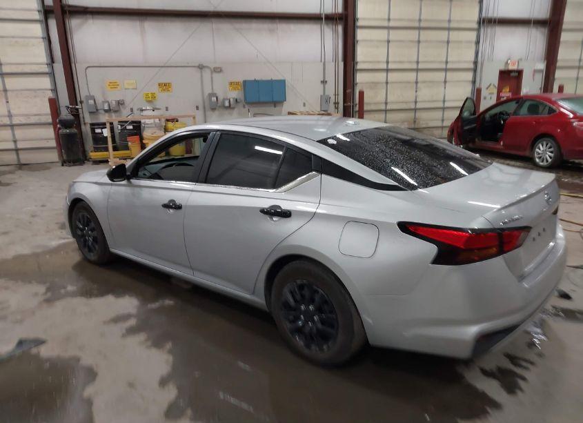 Photo 3 of 2020 Nissan Altima S FWD (VIN 1N4BL4BV8LC209947)