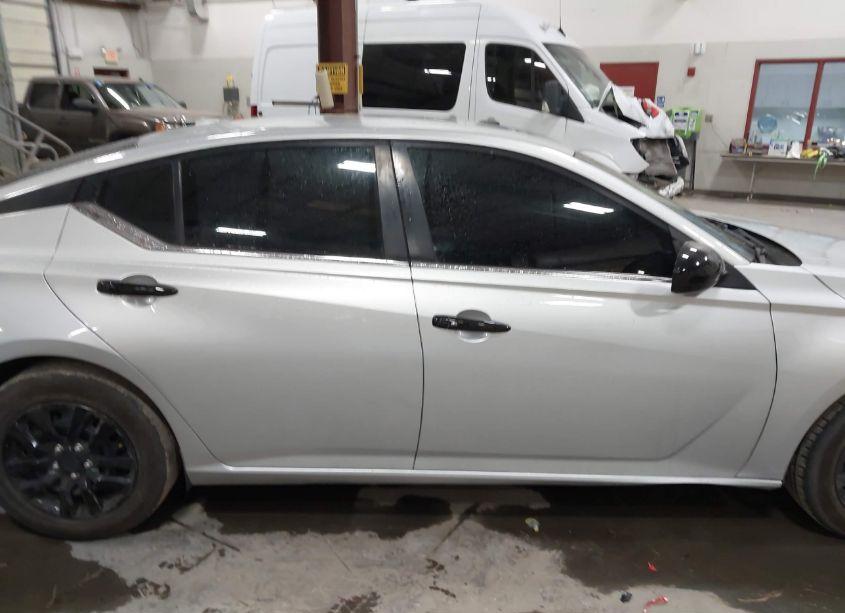 Photo 6 of 2020 Nissan Altima S FWD (VIN 1N4BL4BV8LC209947)