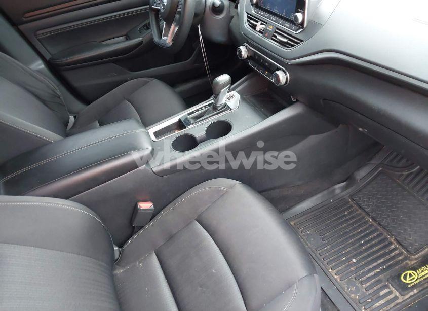 Photo 5 of 2020 Nissan Altima S FWD (VIN 1N4BL4BV8LC231690)