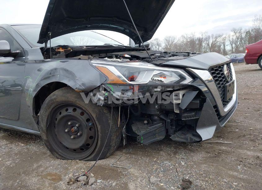 Photo 6 of 2020 Nissan Altima S FWD (VIN 1N4BL4BV8LC231690)