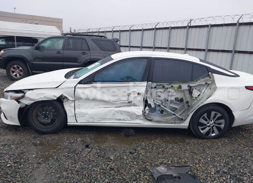 Photo 6 of 2020 Nissan Altima S FWD (VIN 1N4BL4BV8LC243578)