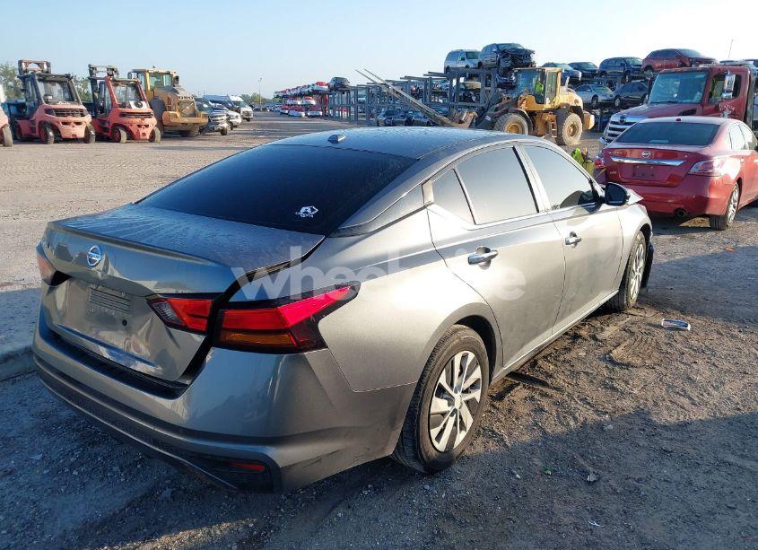 Photo 4 of 2020 Nissan Altima S FWD (VIN 1N4BL4BV8LC264785)