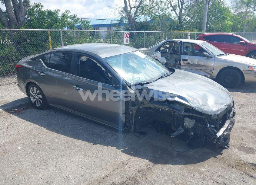 2021 Nissan Altima S FWD (VIN 1N4BL4BV8MN307320) main photo