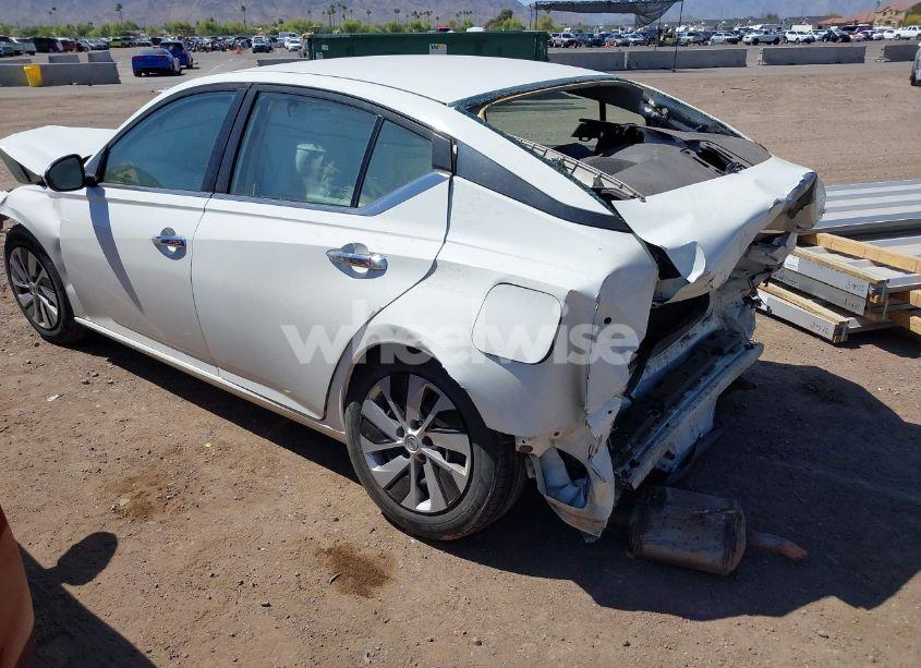 Photo 3 of 2021 Nissan Altima S FWD (VIN 1N4BL4BV8MN366075)