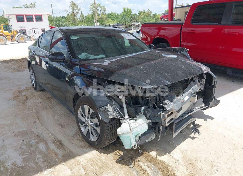 2021 Nissan Altima S FWD (VIN 1N4BL4BV8MN375701) main photo