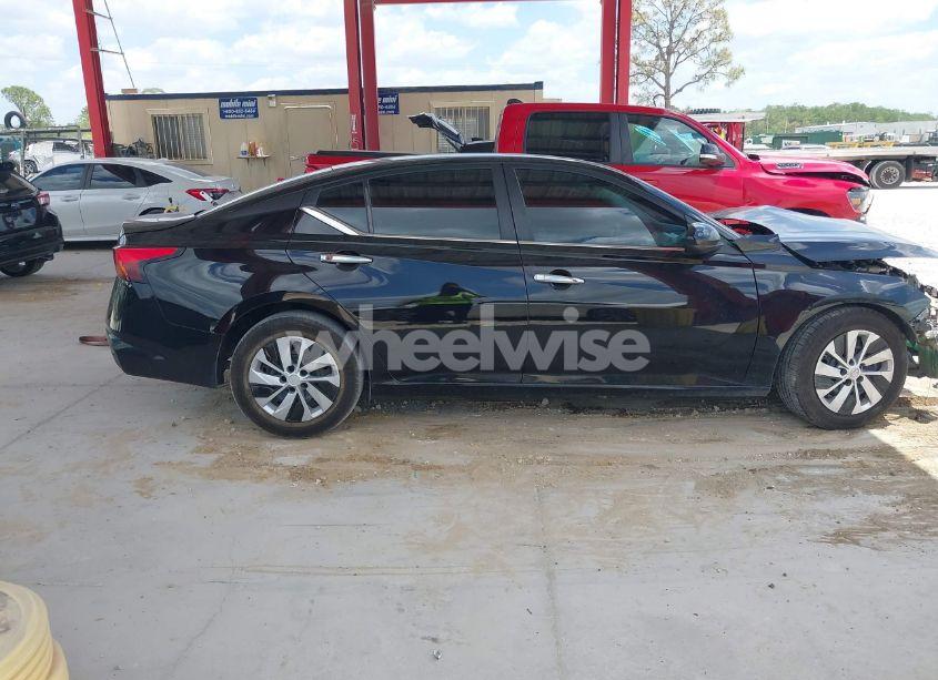 Photo 14 of 2021 Nissan Altima S FWD (VIN 1N4BL4BV8MN375701)