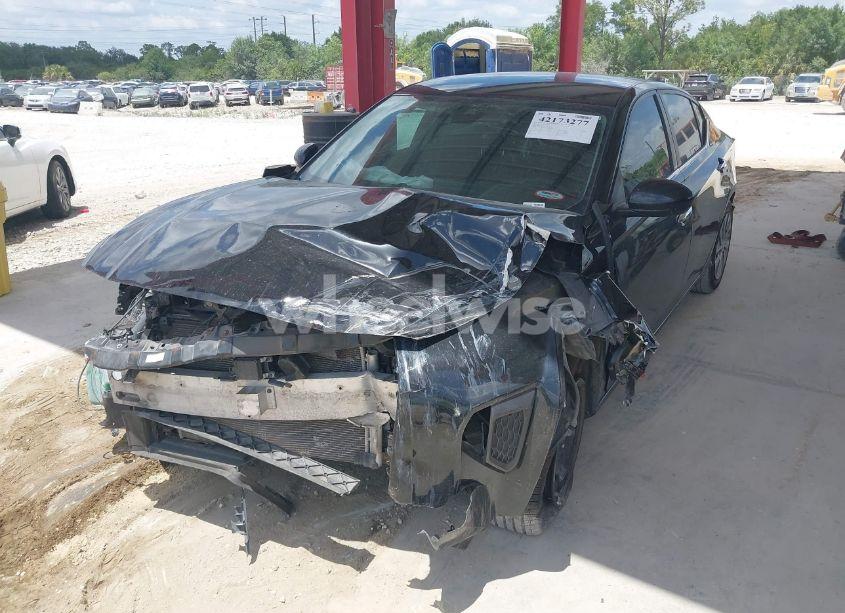 Photo 2 of 2021 Nissan Altima S FWD (VIN 1N4BL4BV8MN375701)