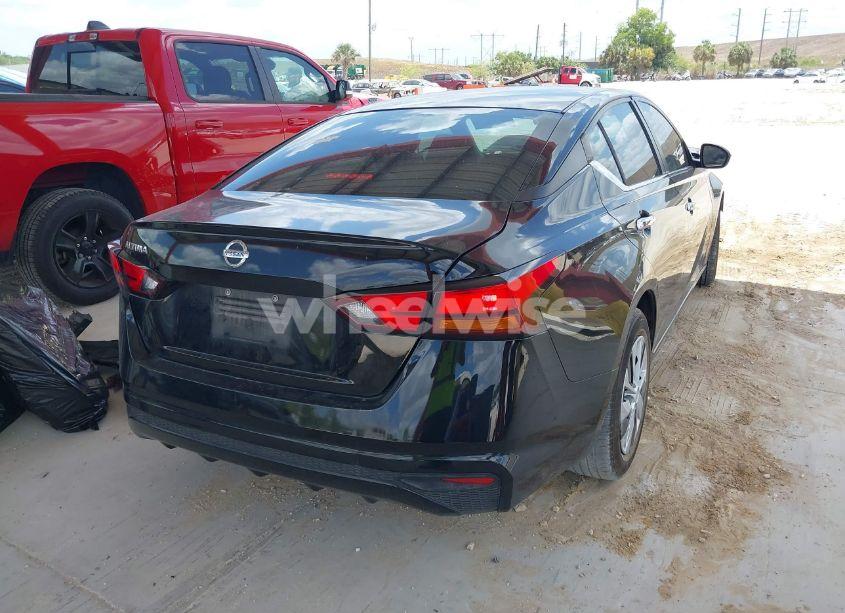 Photo 4 of 2021 Nissan Altima S FWD (VIN 1N4BL4BV8MN375701)