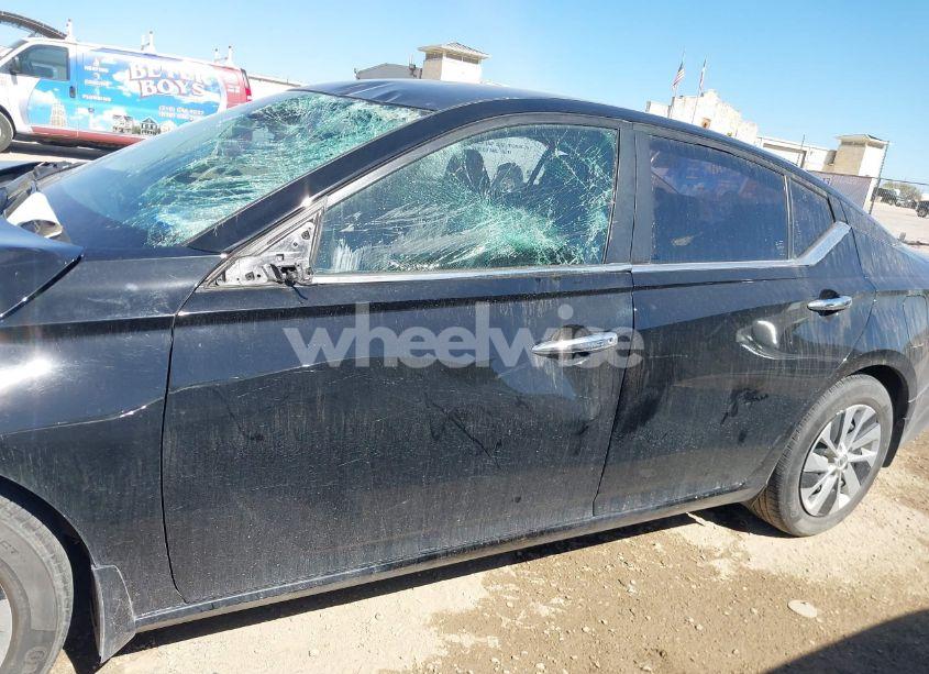 Photo 14 of 2022 Nissan Altima S FWD (VIN 1N4BL4BV8NN300823)