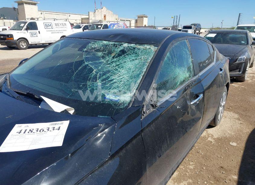 Photo 6 of 2022 Nissan Altima S FWD (VIN 1N4BL4BV8NN300823)