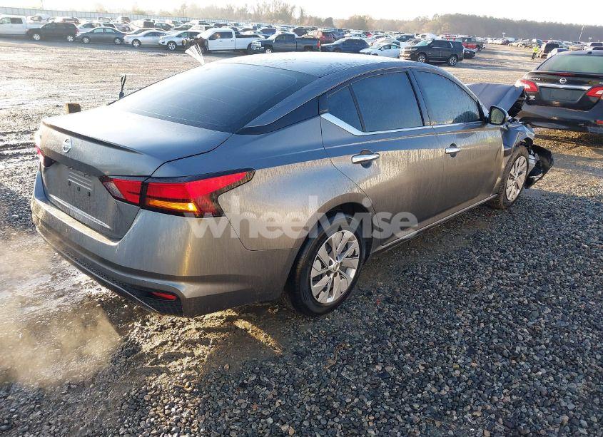 Photo 4 of 2022 Nissan Altima S FWD (VIN 1N4BL4BV8NN316083)