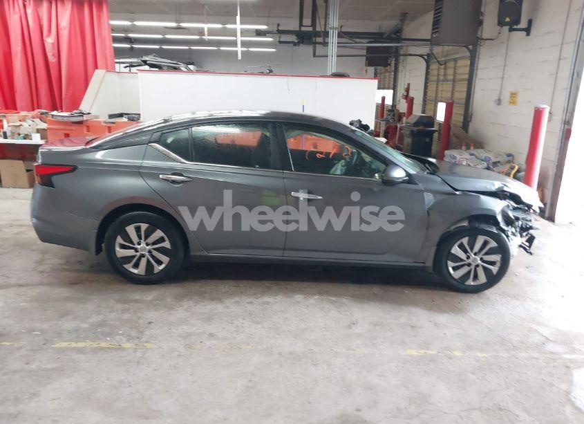 Photo 13 of 2022 Nissan Altima S FWD (VIN 1N4BL4BV8NN422405)