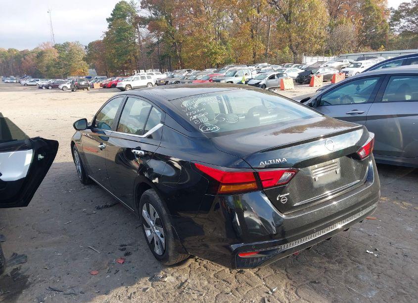 Photo 3 of 2023 Nissan Altima S FWD (VIN 1N4BL4BV8PN348843)