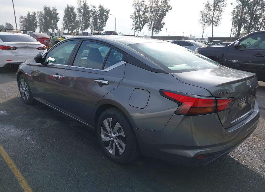 Photo 3 of 2023 Nissan Altima S FWD (VIN 1N4BL4BV8PN375587)