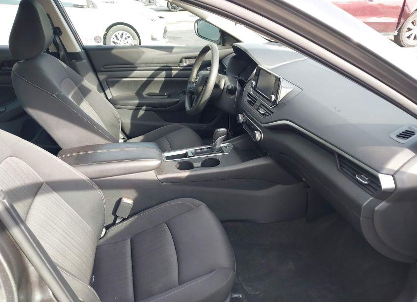 Photo 5 of 2023 Nissan Altima S FWD (VIN 1N4BL4BV8PN375587)