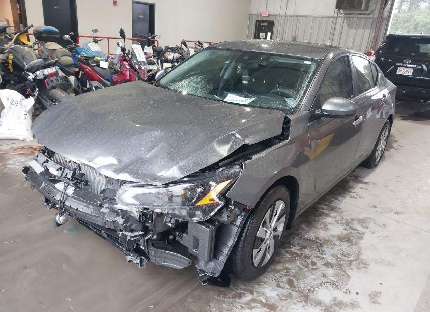 Photo 2 of 2023 Nissan Altima S FWD (VIN 1N4BL4BV8PN400911)