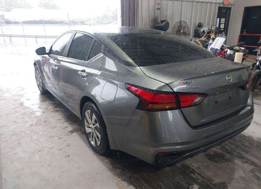 Photo 3 of 2023 Nissan Altima S FWD (VIN 1N4BL4BV8PN400911)