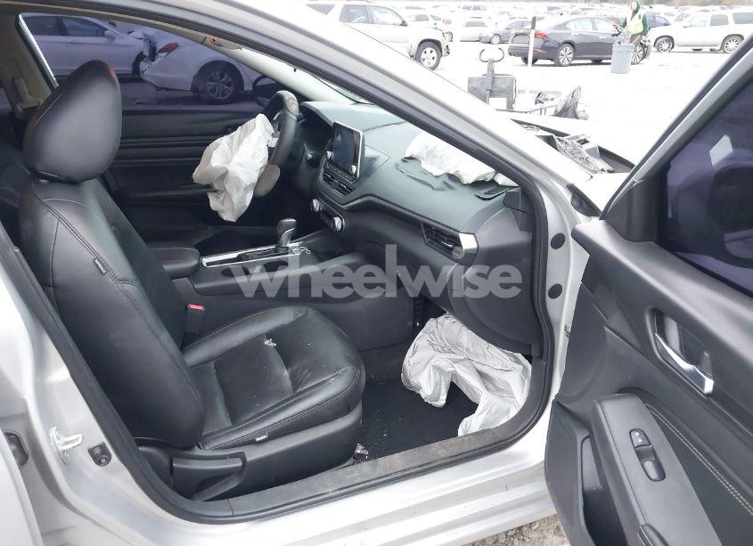 Photo 5 of 2019 Nissan Altima 2.5 S (VIN 1N4BL4BV9KC127238)