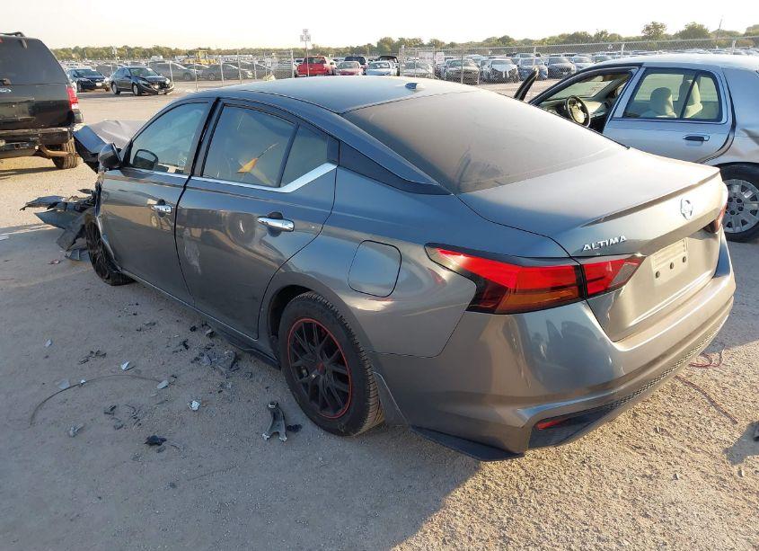 Photo 3 of 2019 Nissan Altima 2.5 S (VIN 1N4BL4BV9KC142001)