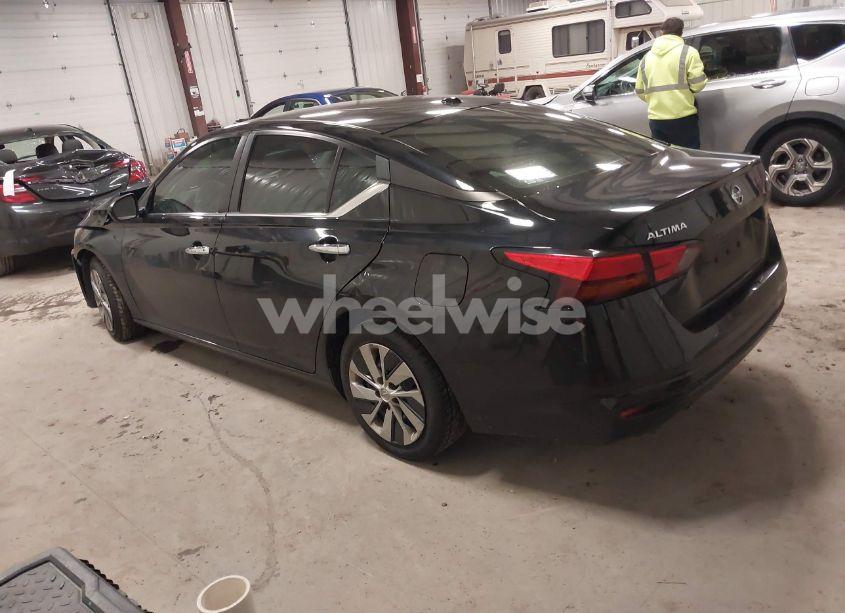 Photo 3 of 2019 Nissan Altima 2.5 S (VIN 1N4BL4BV9KC145657)